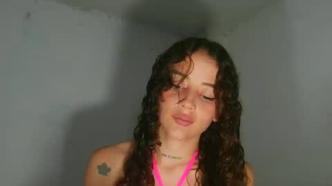 ahiana_palmer online show from September 14, 7:10 am