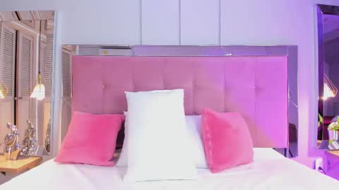 AHINOA online show from January 7, 8:03 pm