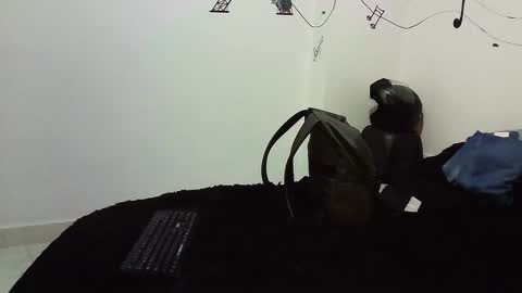 Snapshot of ahntony__69 chatting on March 3, 10:42 pm ahntony  69 online show from March 3, 10:42 pm