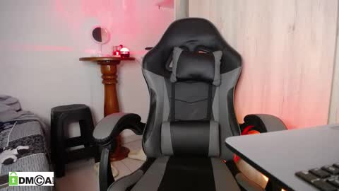 ahntony  69 online show from February 23, 10:23 pm