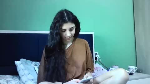 Selena online show from December 19, 8:34 am