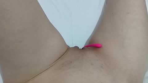 Taylor online show from April 19, 5:14 pm