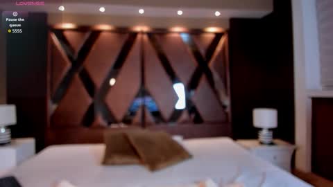 aidajoness online show from February 11, 11:25 am