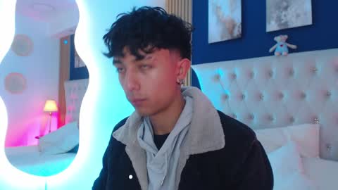 Aiden online show from April 7, 12:51 pm