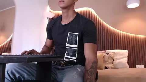 Aiden online show from October 11, 2:11 pm