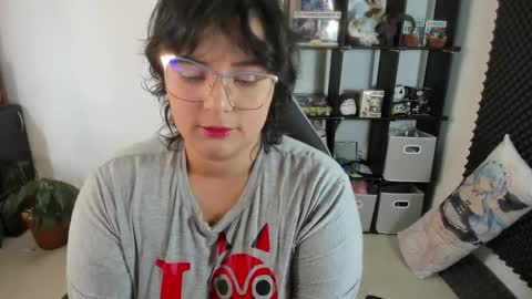 Catalina online show from January 31, 2:39 pm