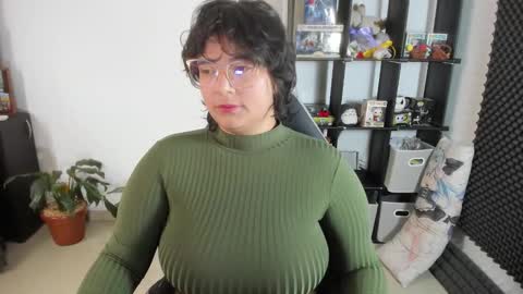 Catalina online show from February 5, 12:38 pm