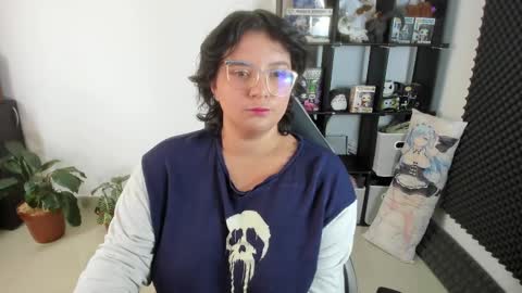 Catalina online show from January 28, 3:46 pm