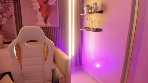   online show from October 23, 3:30 am