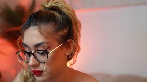  Aileen  online show from March 20, 9:20 pm