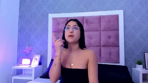 Ailen online show from November 19, 1:10 pm