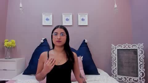 Ailen online show from January 13, 1:19 pm