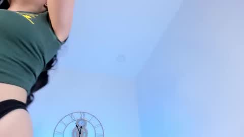 airi  online show from December 4, 1:22 pm