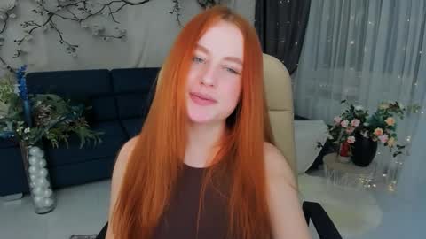 Louise online show from March 4, 7:44 pm