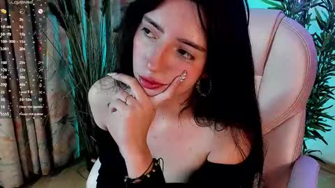 Aisha online show from March 5, 2:45 pm