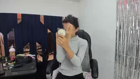 aisha_hotts777 online show from May 10, 3:13 am