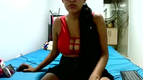 aisha koswell3 online show from July 25, 7:12 pm