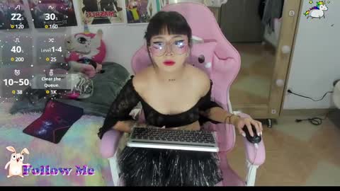 aisha_uwu online show from January 13, 3:45 am