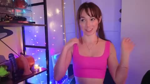 Aisha Lee online show from October 9, 6:30 am