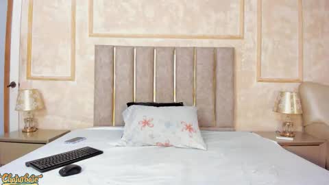 aishalehmann online show from November 6, 11:35 am