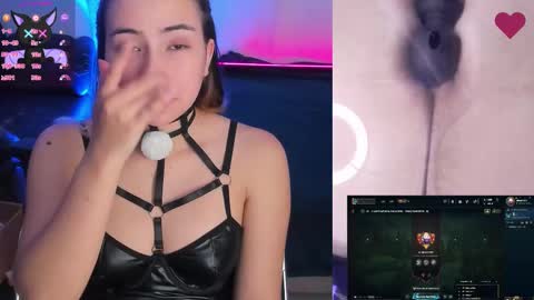 aishelyng20 online show from October 30, 10:43 pm