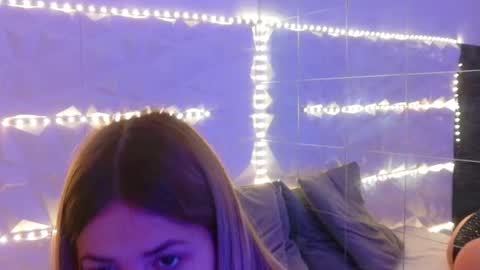 Aisha online show from November 6, 6:27 am