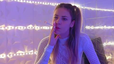 Aisha online show from October 27, 6:02 am