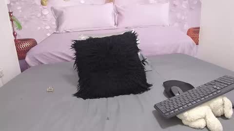 AIXA online show from February 24, 2:53 pm