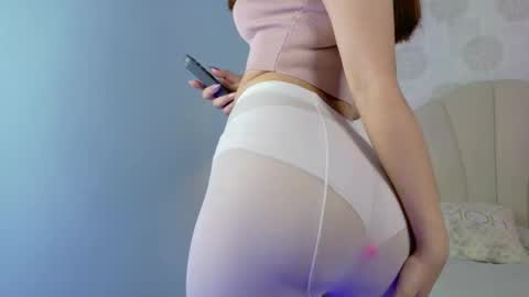 AIXA online show from October 22, 8:32 pm