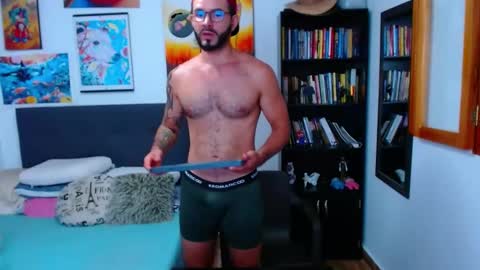 akiles online show from February 4, 11:06 pm