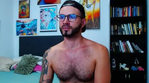 akiles online show from January 7, 1:06 am