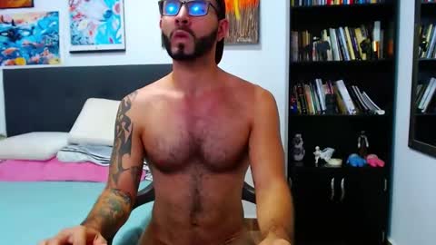akiles online show from January 17, 12:31 am