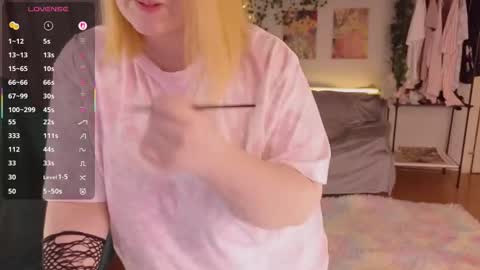 Aki online show from December 5, 6:16 pm