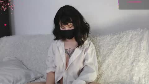 Amilia online show from January 18, 2:48 pm