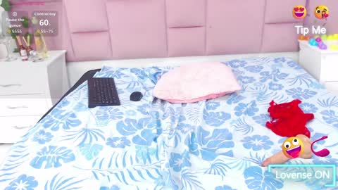 Kira online show from April 8, 8:23 pm