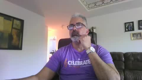 aladdin31673 online show from May 28, 11:25 pm