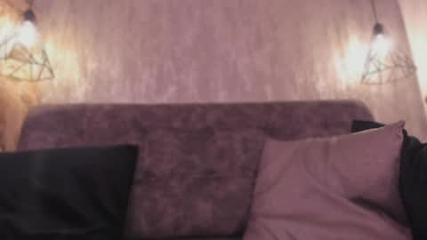 Alahia  online show from April 10, 3:06 pm