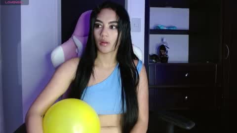 Alahia sweet official online show from October 4, 7:55 pm