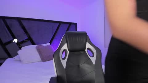 Alahia online show from September 29, 4:00 am