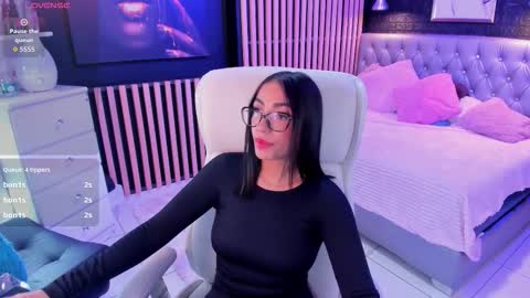 Alaia Alegria online show from November 5, 11:18 pm