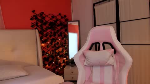 Alaia online show from March 25, 1:18 pm