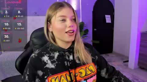 Alaia online show from December 22, 12:45 pm