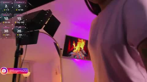   online show from July 30, 10:49 am