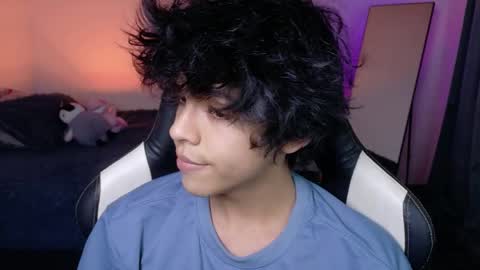 alan18n online show from April 12, 5:22 am