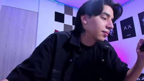 Alan Boy online show from March 8, 2:32 pm