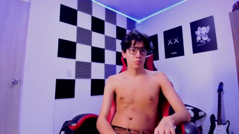 Alan Boy online show from October 19, 2:44 pm