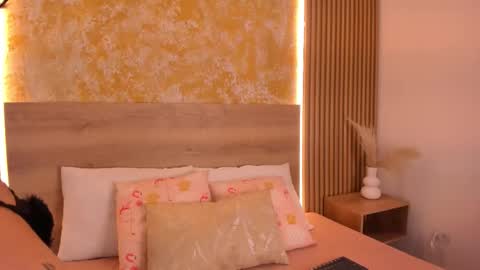 alana_2916 online show from October 15, 3:54 am