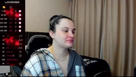 Snapshot of alanabrox chatting on October 2, 9:24 pm Julia online show from October 2, 9:24 pm