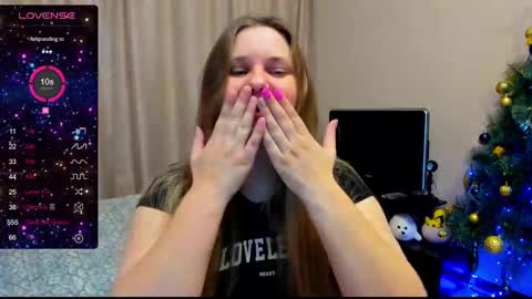 Snapshot of alanabrox chatting on December 25, 5:26 pm Julia online show from December 25, 5:26 pm