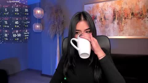 Alana online show from November 12, 1:24 pm